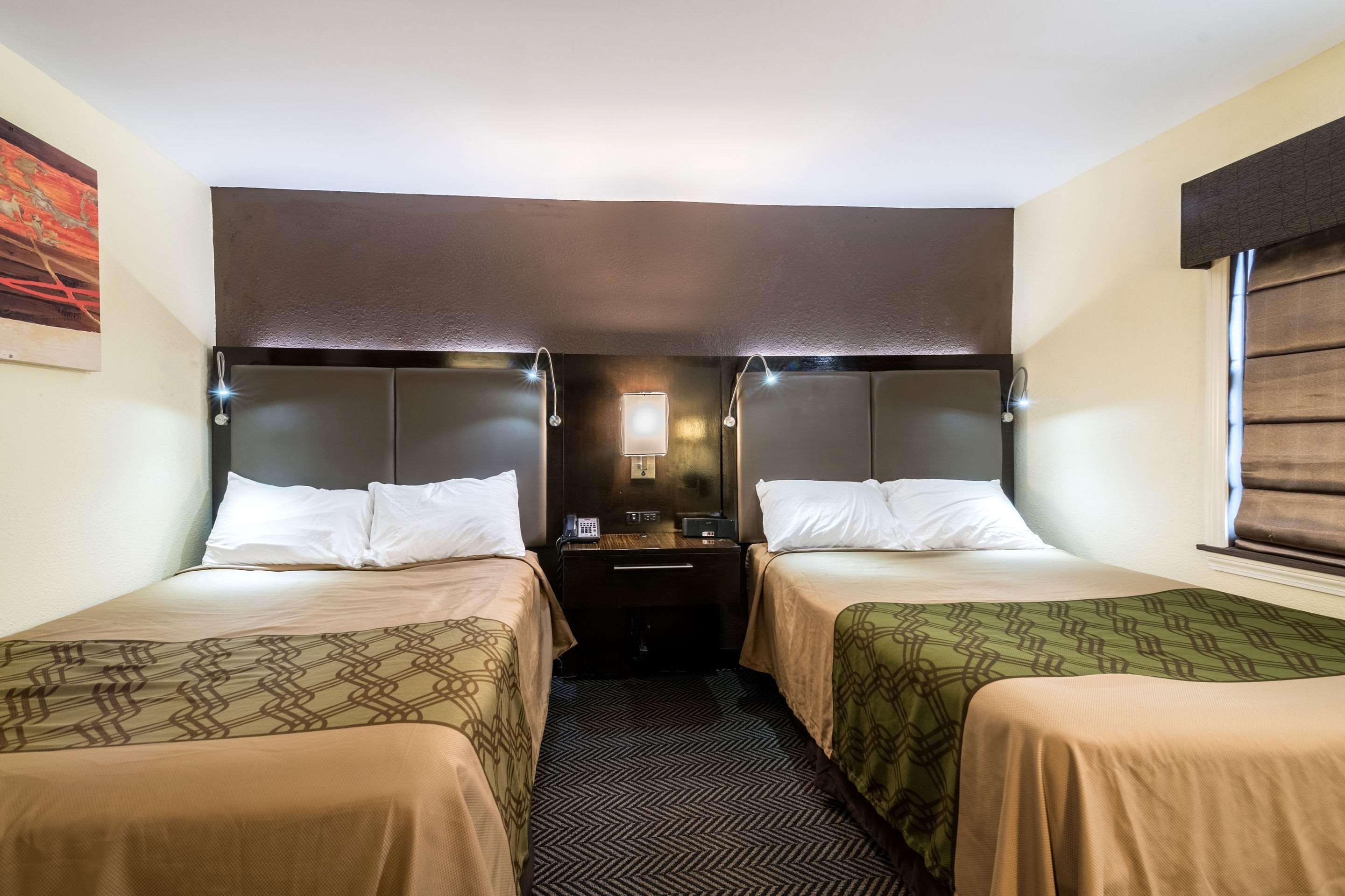 Econo Lodge Rutland City Near Hwy 7 Extérieur photo