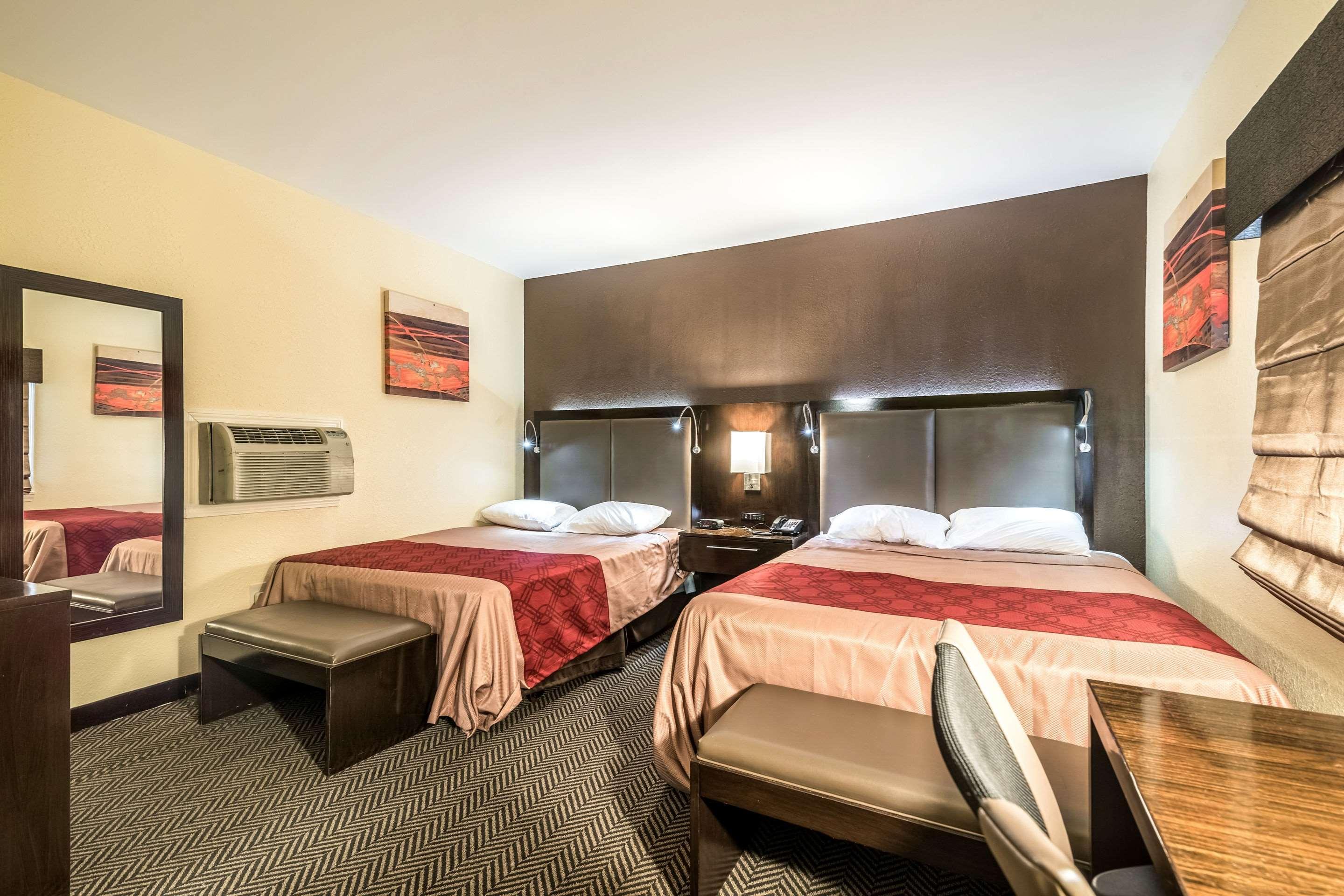 Econo Lodge Rutland City Near Hwy 7 Extérieur photo