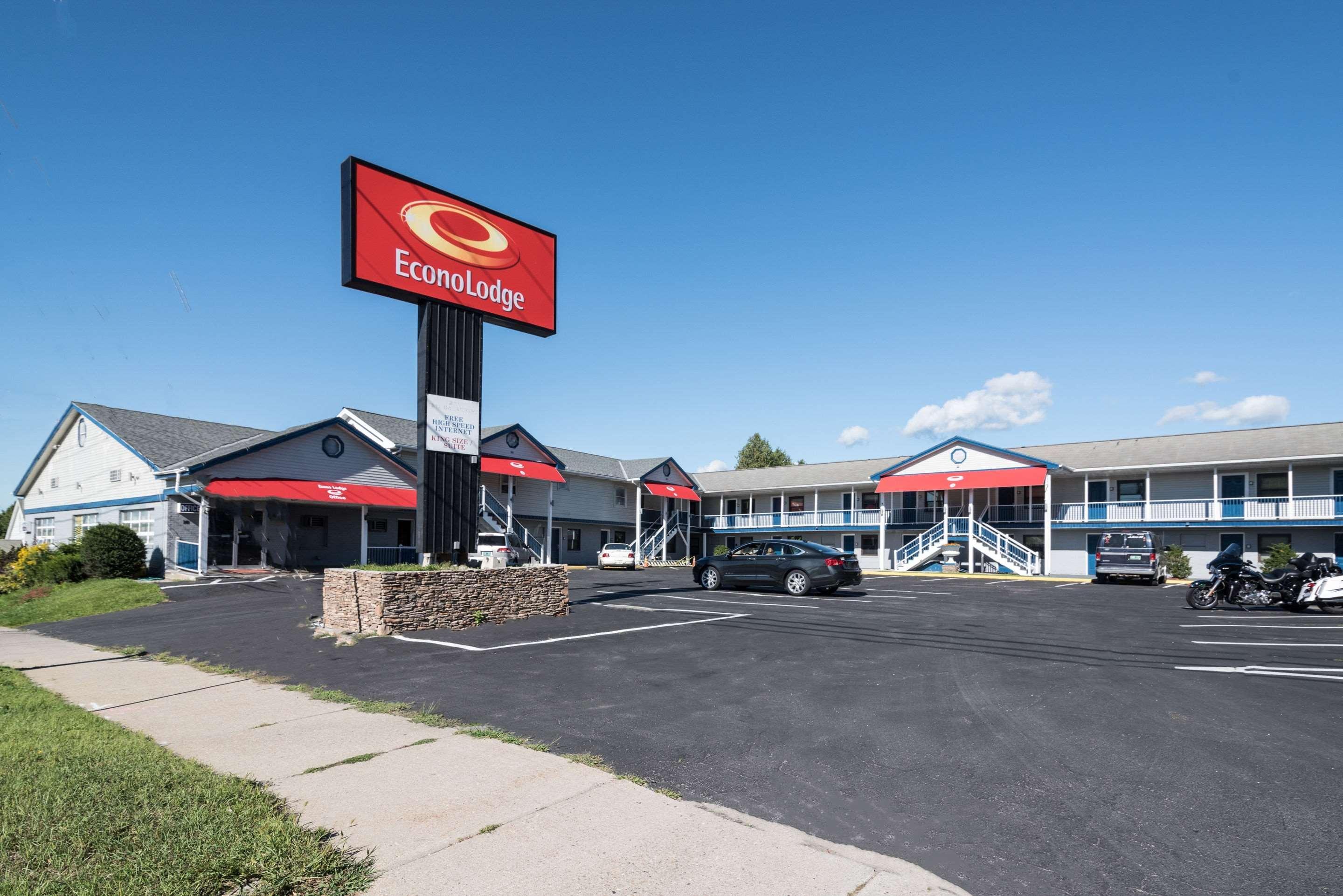 Econo Lodge Rutland City Near Hwy 7 Extérieur photo