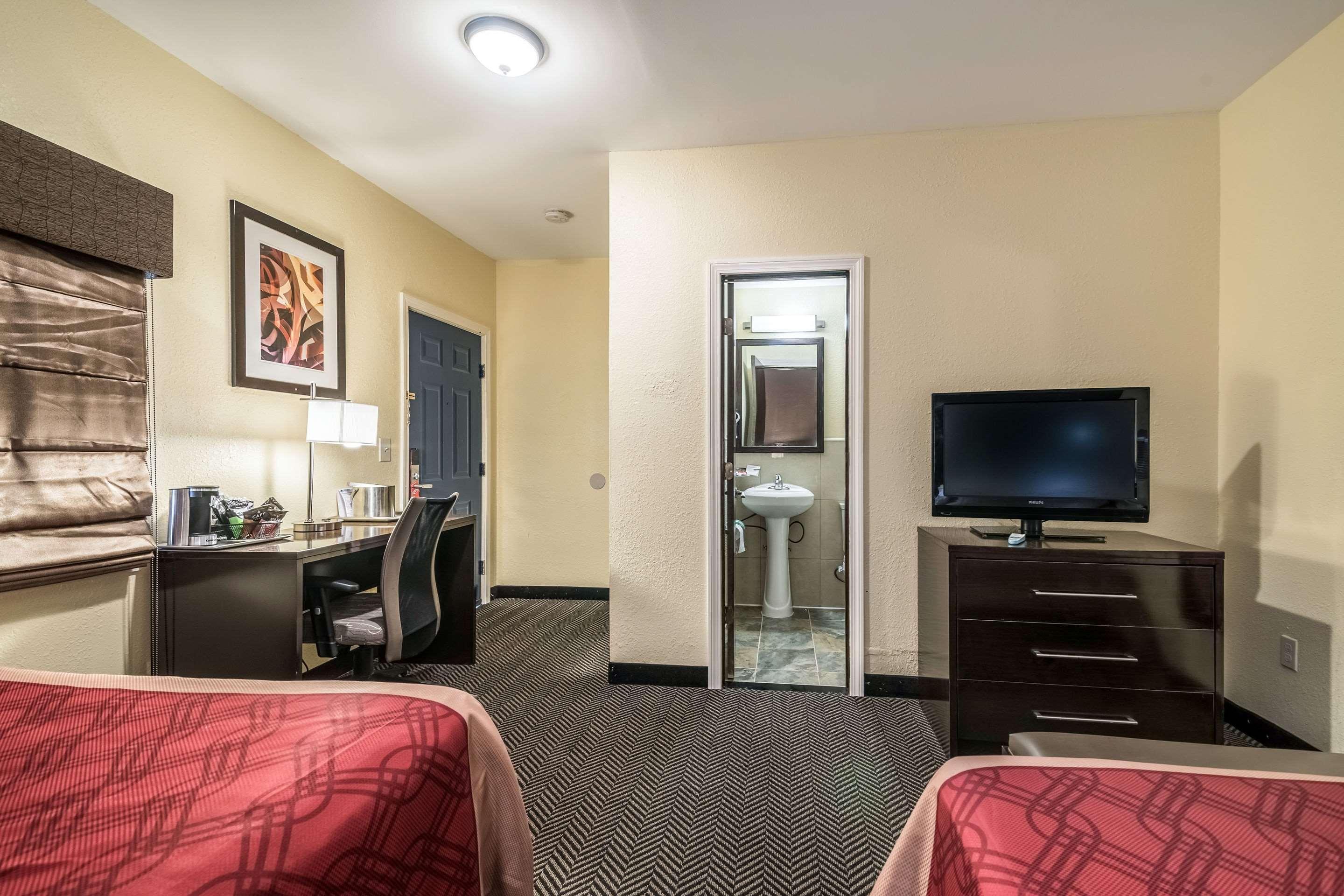 Econo Lodge Rutland City Near Hwy 7 Extérieur photo