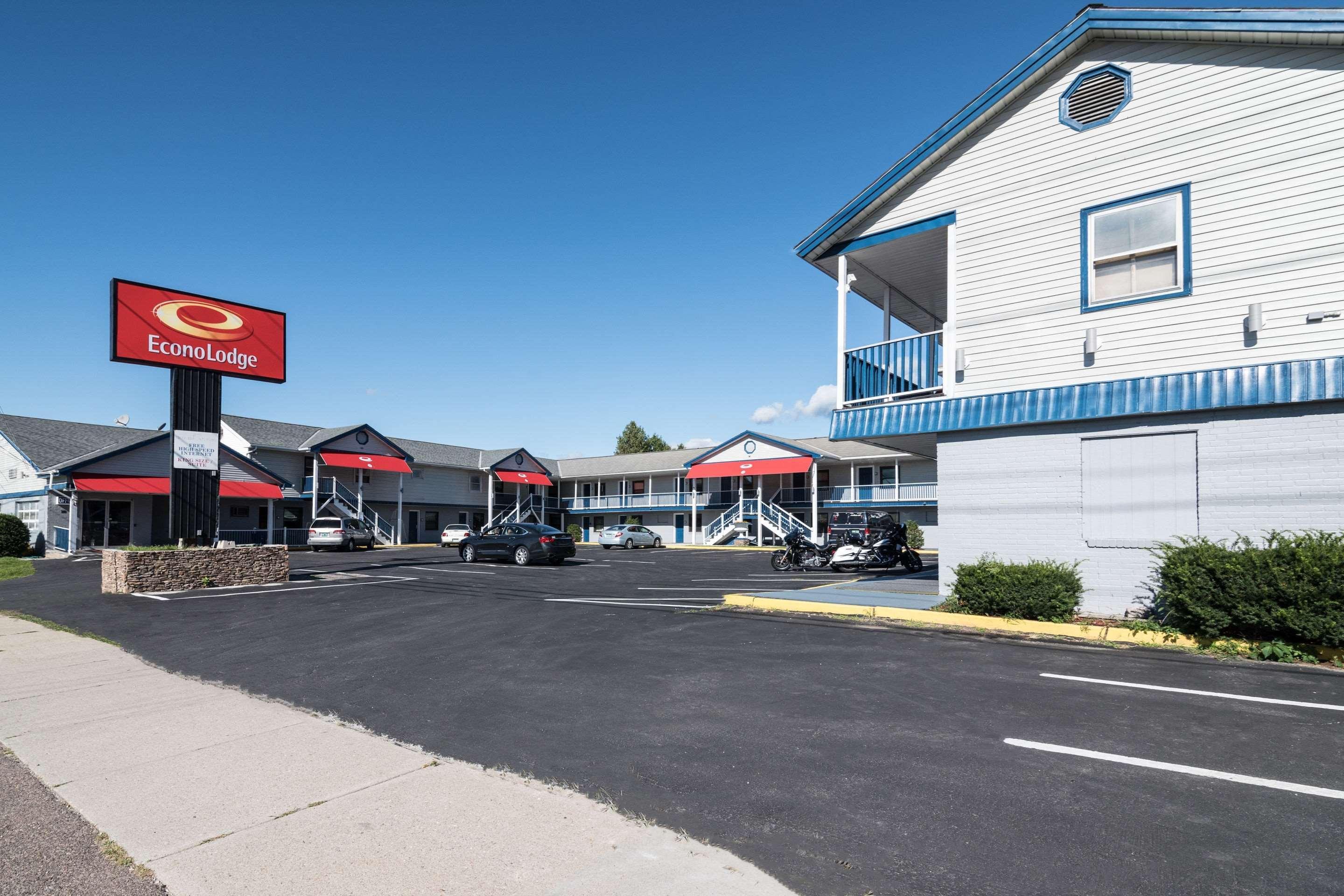 Econo Lodge Rutland City Near Hwy 7 Extérieur photo