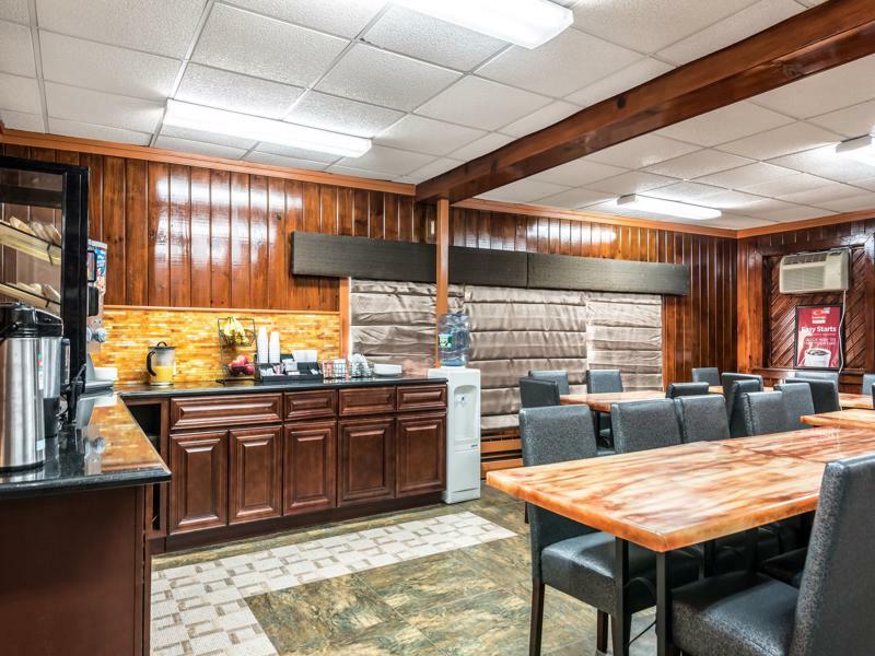 Econo Lodge Rutland City Near Hwy 7 Extérieur photo