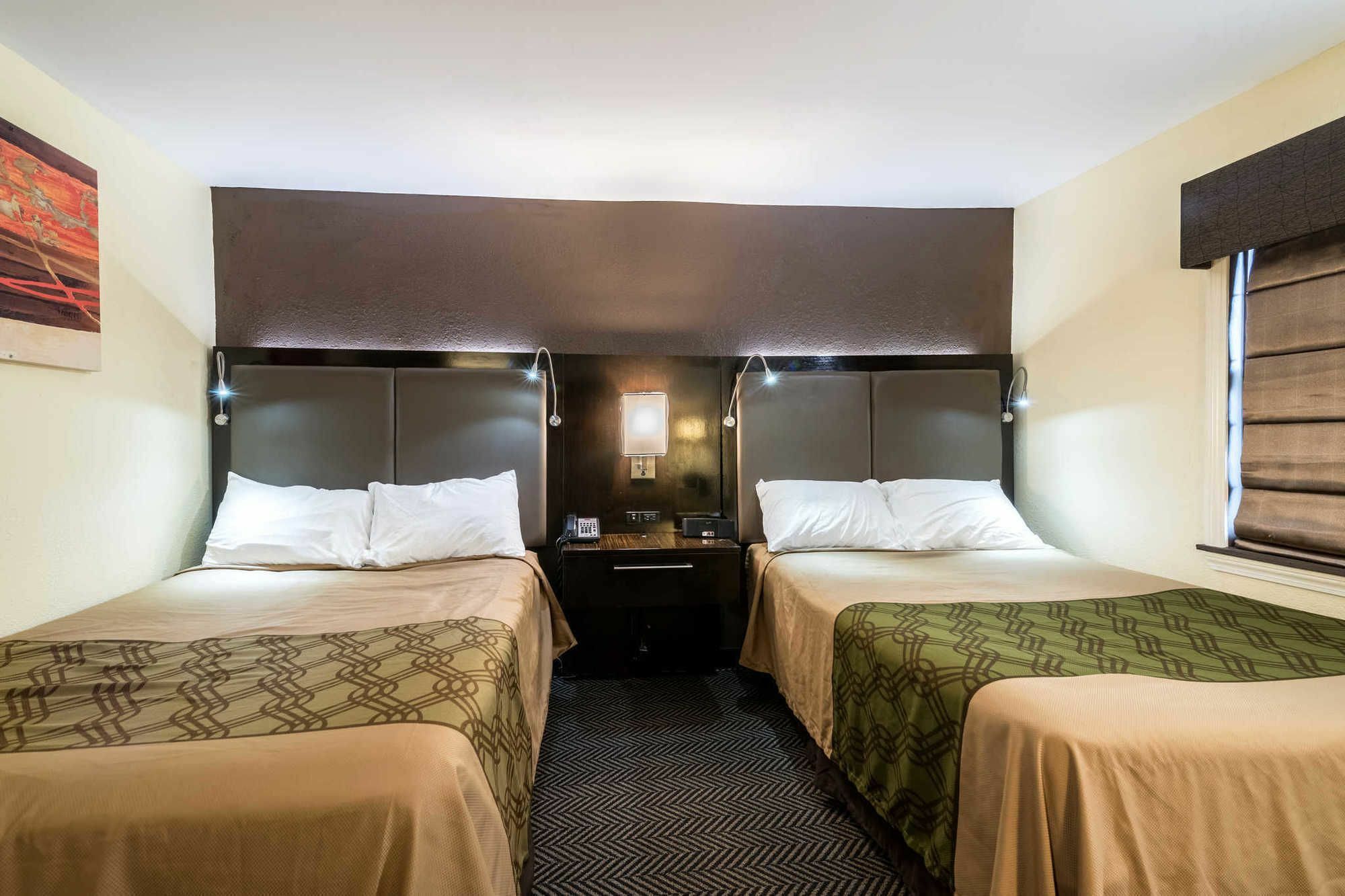 Econo Lodge Rutland City Near Hwy 7 Extérieur photo